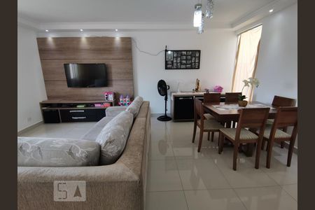 Casa à venda com 148m², 3 quartos e 3 vagas Casa à venda com 148m², 3 quartos e 3 vagasSala