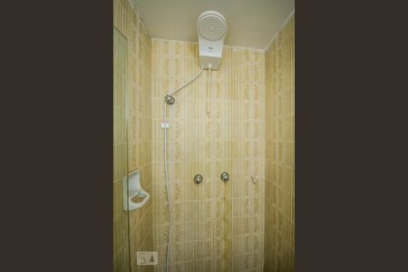 Apartamento para alugar com 115m², 3 quartos e 1 vaga Apartamento para alugar com 115m², 3 quartos e 1 vagaChuveiro