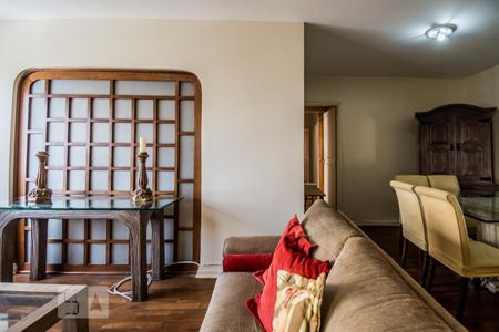 Apartamento para alugar com 115m², 3 quartos e 1 vaga Apartamento para alugar com 115m², 3 quartos e 1 vagaSala