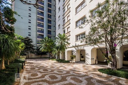 Apartamento para alugar com 115m², 3 quartos e 1 vaga Apartamento para alugar com 115m², 3 quartos e 1 vagaFachada