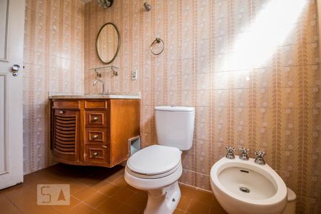 Apartamento para alugar com 115m², 3 quartos e 1 vaga Apartamento para alugar com 115m², 3 quartos e 1 vagaBanheiro da Suíte