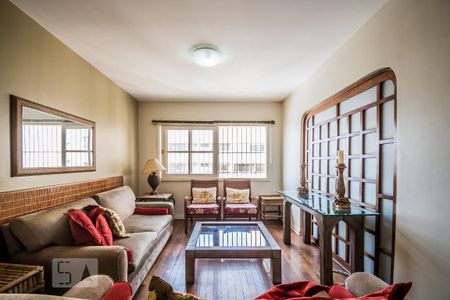 Apartamento para alugar com 3 quartos, 115m² em Cambuí, Campinas