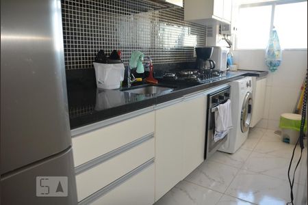 Apartamento à venda com 119m², 2 quartos e 1 vagaCozinha e Área de Serviço