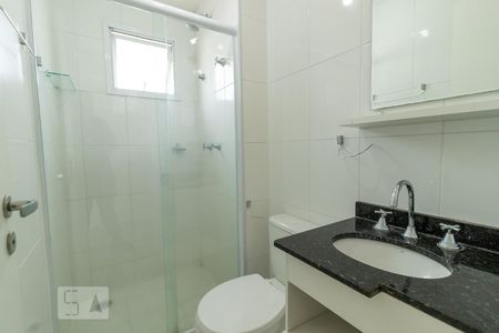 Banheiro suíte de apartamento para alugar com 2 quartos, 55m² em Quarta Parada, São Paulo