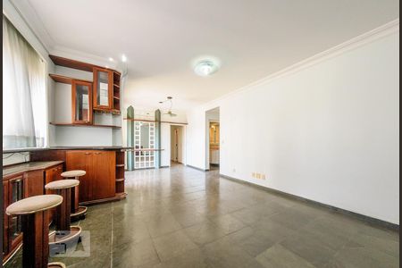 Sala de apartamento para alugar com 3 quartos, 188m² em Cambuí, Campinas