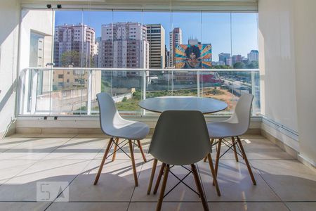 Varanda de kitnet/studio para alugar com 1 quarto, 35m² em Consolação, São Paulo