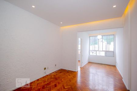 Apartamento para alugar com 103m², 3 quartos e 1 vagaSala