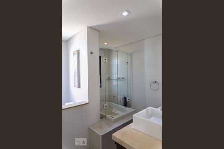 Apartamento para alugar com 167m², 3 quartos e 3 vagasBanheiro da Suíte