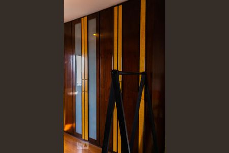 Apartamento para alugar com 167m², 3 quartos e 3 vagasCloset
