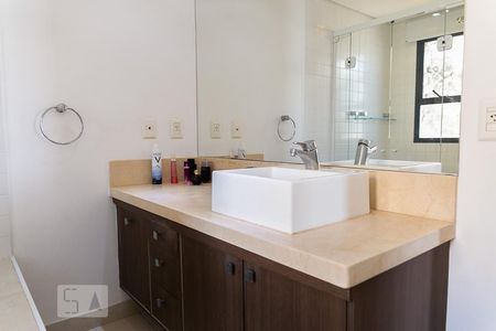 Apartamento para alugar com 167m², 3 quartos e 3 vagasBanheiro da Suíte