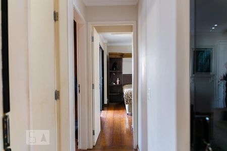 Apartamento para alugar com 167m², 3 quartos e 3 vagasCorredor