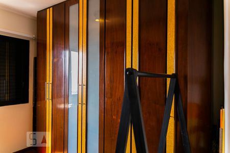 Apartamento para alugar com 167m², 3 quartos e 3 vagasCloset