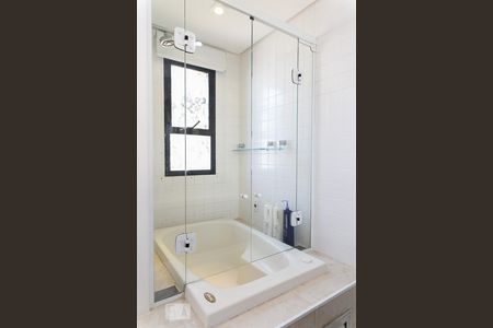 Apartamento para alugar com 167m², 3 quartos e 3 vagasBanheiro da Suíte