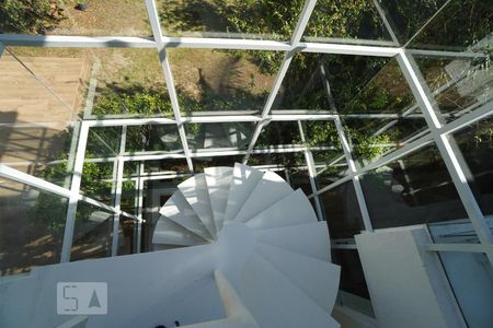 Casa à venda com 130m², 1 quarto e 8 vagas