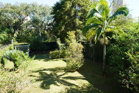 Casa à venda com 130m², 1 quarto e 8 vagas