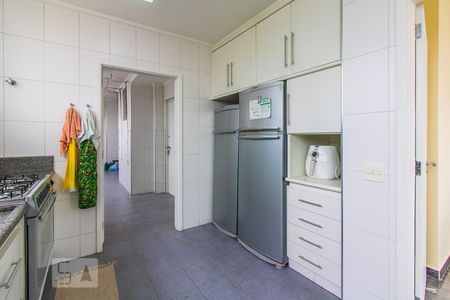 Apartamento à venda com 260m², 4 quartos e 3 vagas Apartamento à venda com 260m², 4 quartos e 3 vagasCozinha