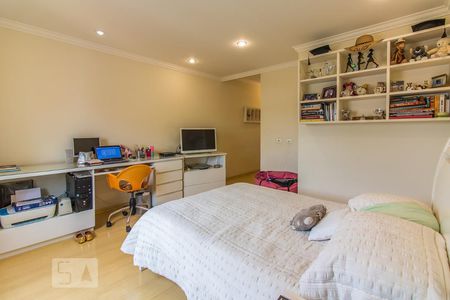 Apartamento à venda com 260m², 4 quartos e 3 vagas Apartamento à venda com 260m², 4 quartos e 3 vagasQuarto 2