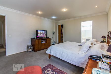 Apartamento à venda com 260m², 4 quartos e 3 vagas Apartamento à venda com 260m², 4 quartos e 3 vagasQuarto 1 - Suíte Master