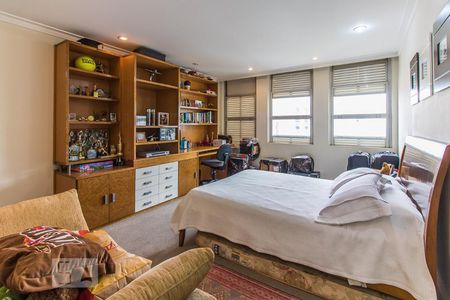 Apartamento à venda com 260m², 4 quartos e 3 vagas Apartamento à venda com 260m², 4 quartos e 3 vagasQuarto 3 - Suíte