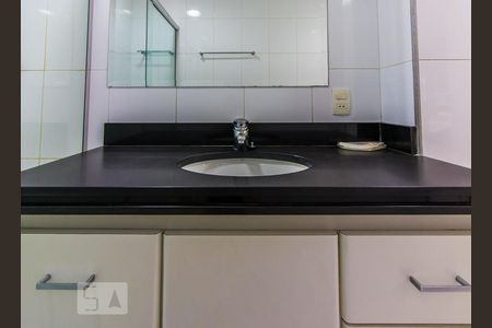 Apartamento à venda com 260m², 4 quartos e 3 vagas Apartamento à venda com 260m², 4 quartos e 3 vagasBanheiro do Quarto 3 - Suíte