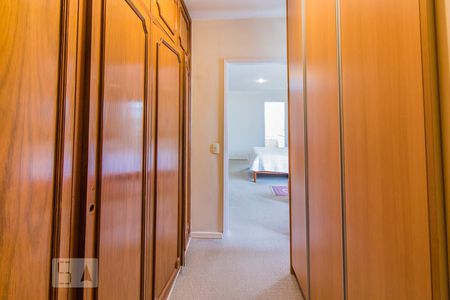 Apartamento à venda com 260m², 4 quartos e 3 vagas Apartamento à venda com 260m², 4 quartos e 3 vagasCloset 2 da Suíte Master