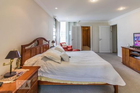 Apartamento à venda com 260m², 4 quartos e 3 vagas Apartamento à venda com 260m², 4 quartos e 3 vagasQuarto 1 - Suíte Master