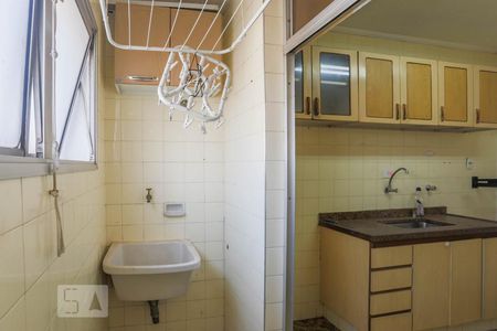 Apartamento à venda com 65m², 2 quartos e 1 vagaÁrea de Serviço