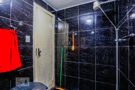 Apartamento para alugar com 55m², 2 quartos e sem vagaBanheiro