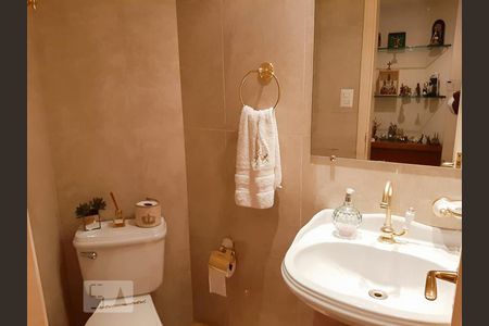 Apartamento para alugar com 296m², 4 quartos e 4 vagas Apartamento para alugar com 296m², 4 quartos e 4 vagasLAVABO