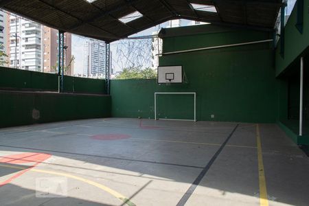 Apartamento para alugar com 296m², 4 quartos e 4 vagas Apartamento para alugar com 296m², 4 quartos e 4 vagasQUADRA