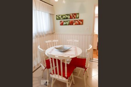 Apartamento para alugar com 296m², 4 quartos e 4 vagas Apartamento para alugar com 296m², 4 quartos e 4 vagasCOPA