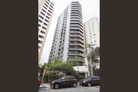 Apartamento para alugar com 296m², 4 quartos e 4 vagas Apartamento para alugar com 296m², 4 quartos e 4 vagasFACHADA