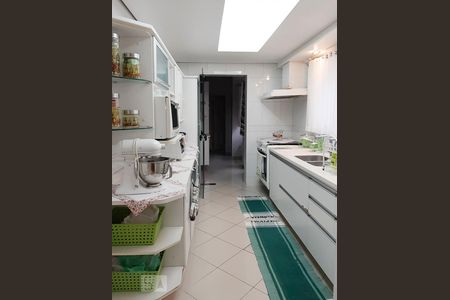 Apartamento para alugar com 296m², 4 quartos e 4 vagas Apartamento para alugar com 296m², 4 quartos e 4 vagasCOZINHA