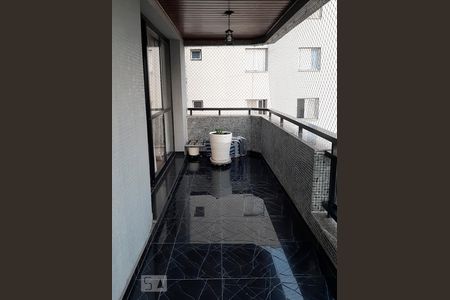 Apartamento para alugar com 296m², 4 quartos e 4 vagas Apartamento para alugar com 296m², 4 quartos e 4 vagasVARANDA SALA