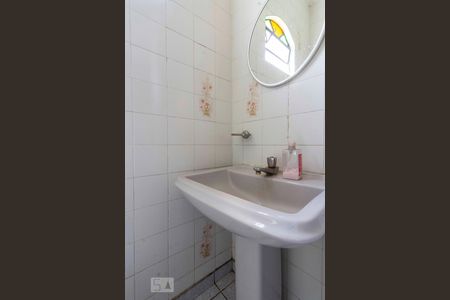 Casa à venda com 250m², 3 quartos e 2 vagasLavabo