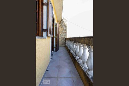 Casa à venda com 250m², 3 quartos e 2 vagasVaranda Quarto 1 - Suite