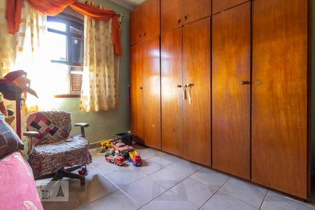 Casa à venda com 250m², 3 quartos e 2 vagasQuarto 2
