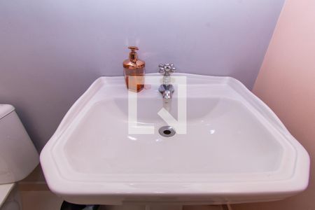 Casa à venda com 160m², 2 quartos e 2 vagas Casa à venda com 160m², 2 quartos e 2 vagasLavabo