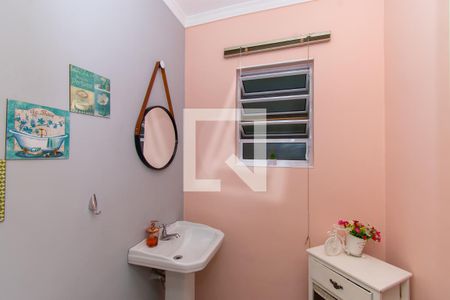 Casa à venda com 160m², 2 quartos e 2 vagas Casa à venda com 160m², 2 quartos e 2 vagasLavabo