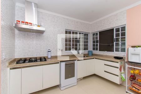 Casa à venda com 160m², 2 quartos e 2 vagas Casa à venda com 160m², 2 quartos e 2 vagasCozinha