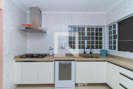 Casa à venda com 160m², 2 quartos e 2 vagas Casa à venda com 160m², 2 quartos e 2 vagasCozinha