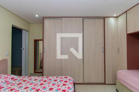 Casa à venda com 160m², 2 quartos e 2 vagas Casa à venda com 160m², 2 quartos e 2 vagasSuíte 2