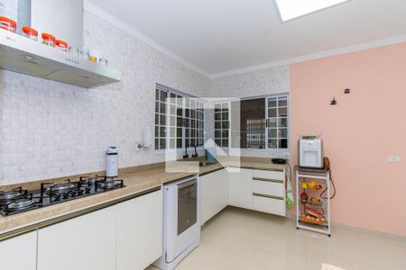 Casa à venda com 160m², 2 quartos e 2 vagas Casa à venda com 160m², 2 quartos e 2 vagasCozinha