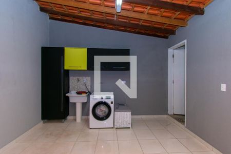 Casa à venda com 160m², 2 quartos e 2 vagas Casa à venda com 160m², 2 quartos e 2 vagasÁrea de Serviço