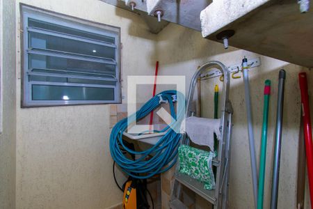 Casa à venda com 160m², 2 quartos e 2 vagas Casa à venda com 160m², 2 quartos e 2 vagasÁrea de Serviço 2