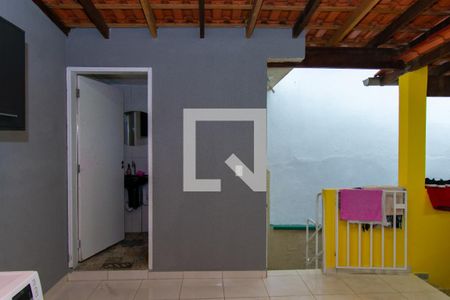 Casa à venda com 160m², 2 quartos e 2 vagas Casa à venda com 160m², 2 quartos e 2 vagasÁrea de Serviço e Área Gourmet