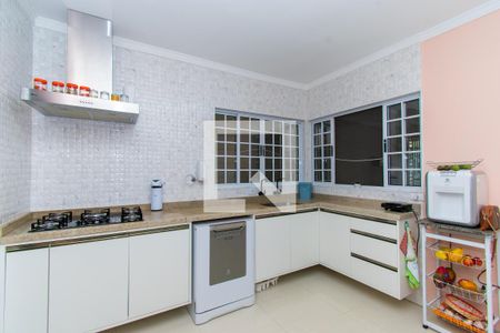 Casa à venda com 160m², 2 quartos e 2 vagas Casa à venda com 160m², 2 quartos e 2 vagasCozinha