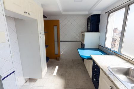 Cozinha de apartamento à venda com 2 quartos, 127m² em Perdizes, São Paulo