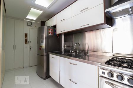 Apartamento para alugar com 110m², 3 quartos e 2 vagasCozinha
