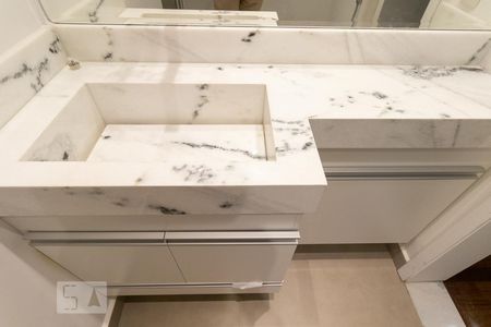 Apartamento à venda com 136m², 3 quartos e 1 vaga Apartamento à venda com 136m², 3 quartos e 1 vagaBanheiro